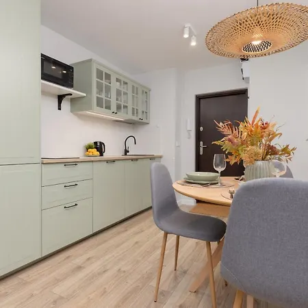 City Centre Studio By Renters דירה